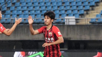 世界杯官方软件更新-【中超】吕文君破门土炮5连击 海港5比0大胜大连人